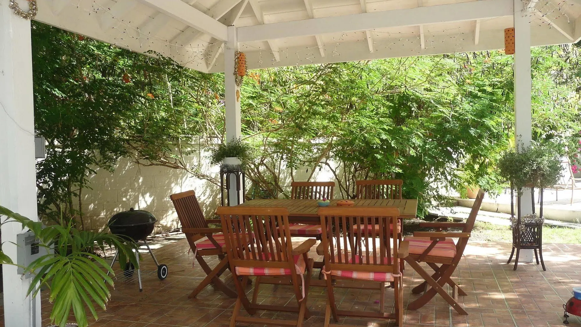Buccaneer Beach Club Dickenson Bay Apartmanhotel